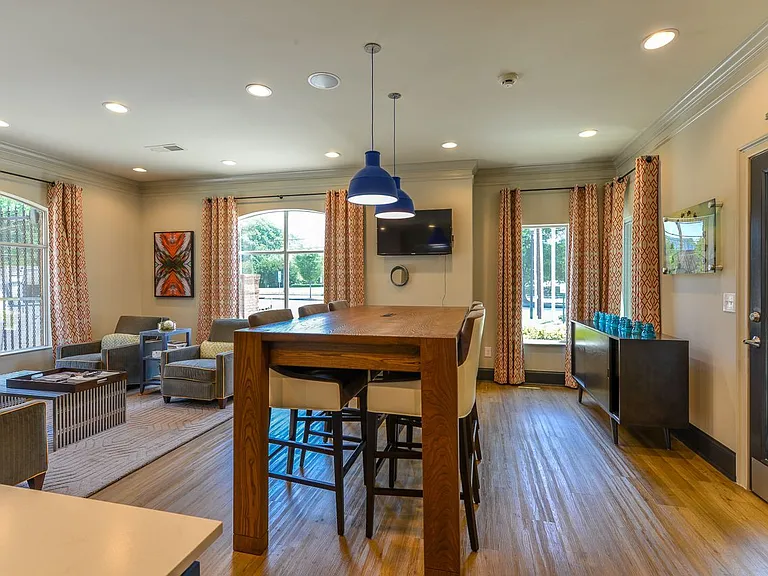 Townhouse Atlanta — Photo 13