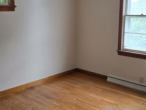 2nd image of 452 E 2nd St #1