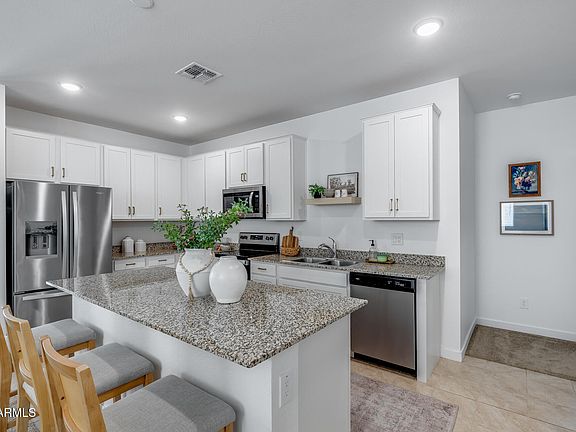 3rd image of 17036 W DIANA Avenue