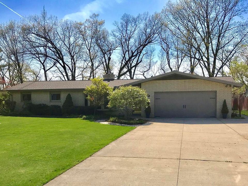 1st image of 3618 Crestview Dr