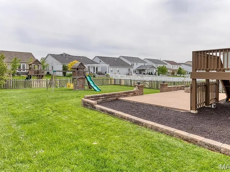 1824 English Oak Dr — Photo 22