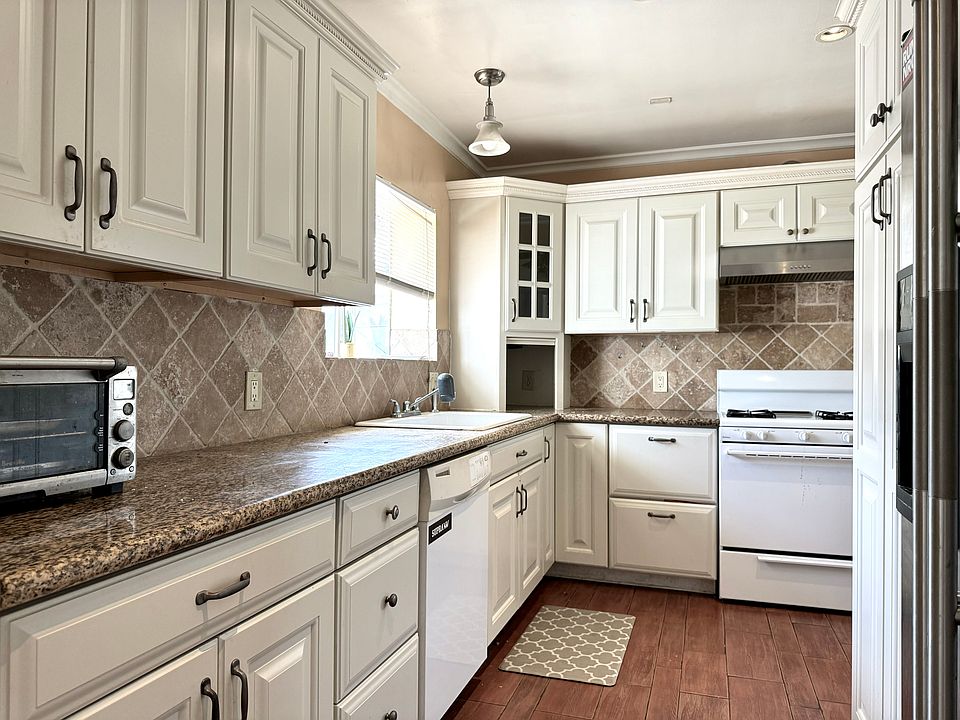 1st image of 2816 Ashmont Ave