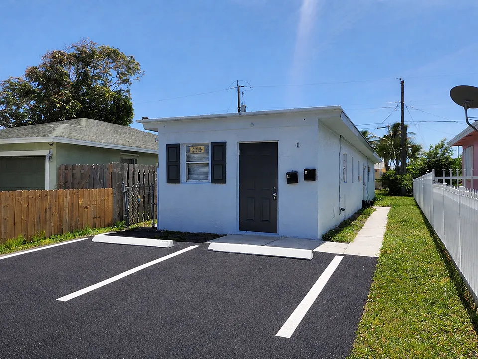 430 NW 12th Ave #A