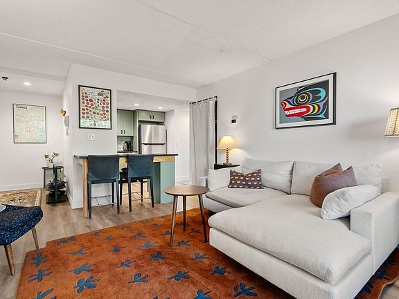 4th image of 390 Broadway APT 54