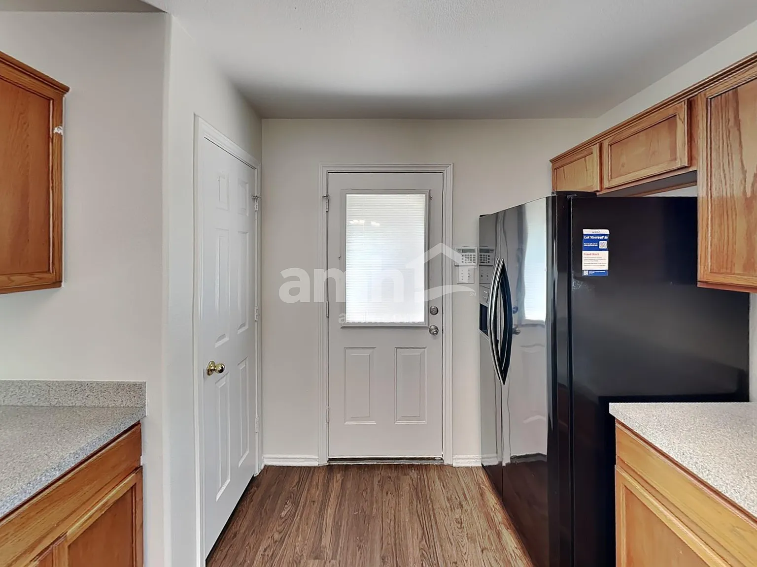 3 bed, 2.0 bath, 1248 sqft, $1,595 — Photo 4
