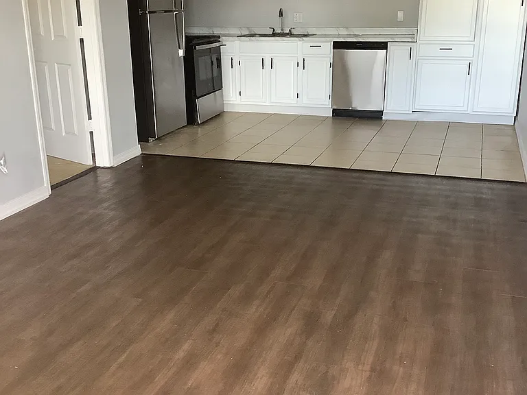 Campus Walk Apartments — Photo 13