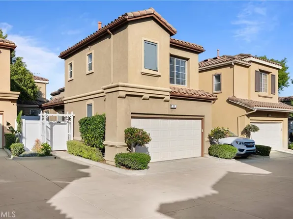 89 Calle De Felicidad, Rancho Santa Margarita, CA 92688