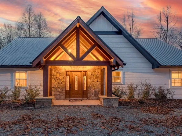137 Thornwood Ln, Ellijay, GA 30540