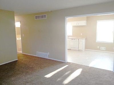 1st image of 13621 Winchester Ave