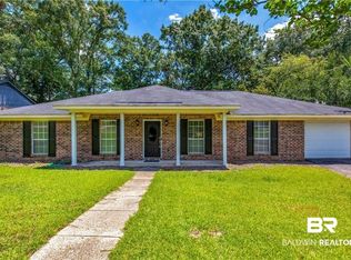 7037 Woodlea Dr S, Mobile, AL 36695