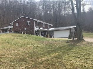 2094 Mud Run Rd SE, New Philadelphia, OH 44663