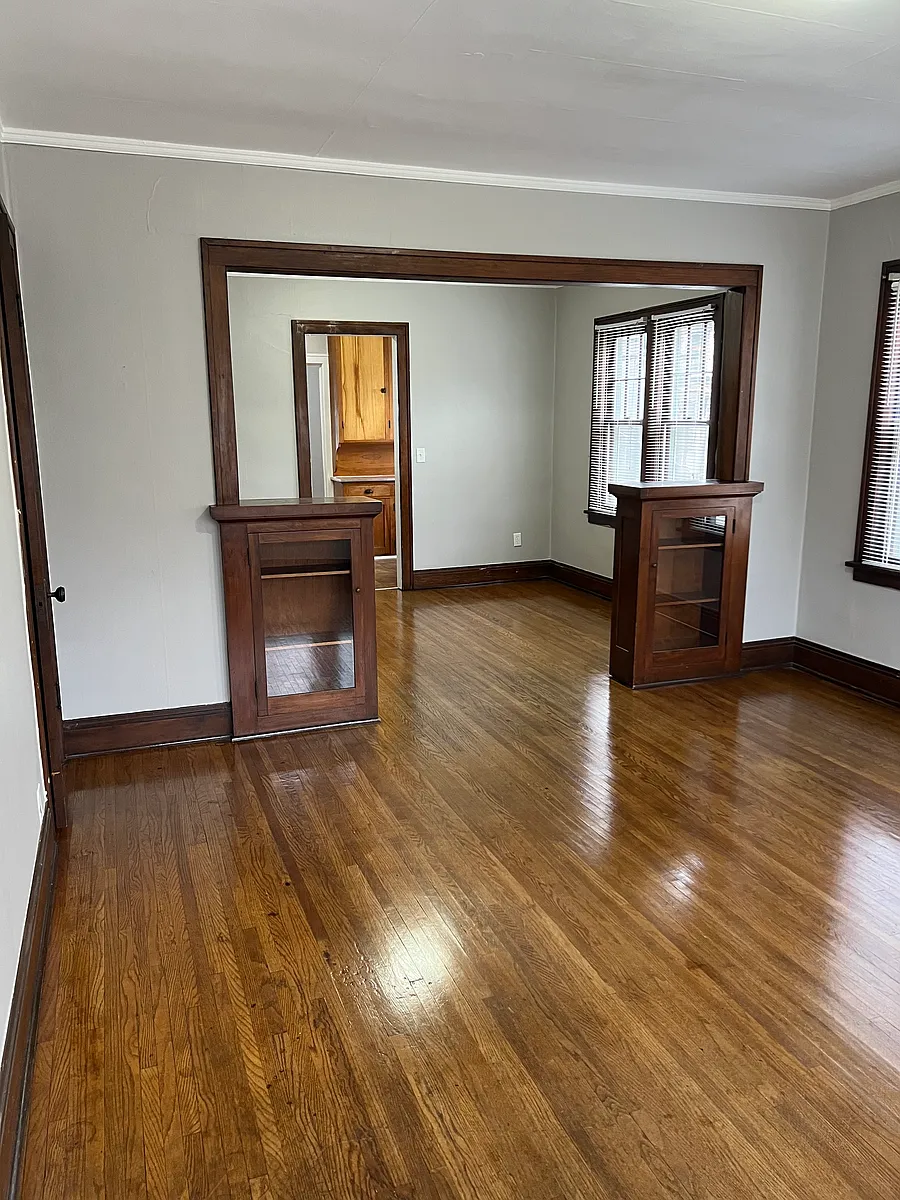 Building Photo - 1145 Raymond Ave #4