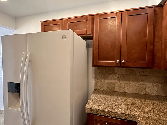 2nd image of 1320 E Vista Ave APT 2