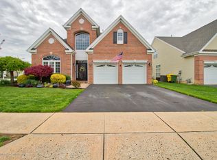 29 Bay Hill Rd, Lakewood, NJ 08701