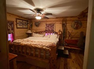 281 Route Mm, Everton, MO 65646