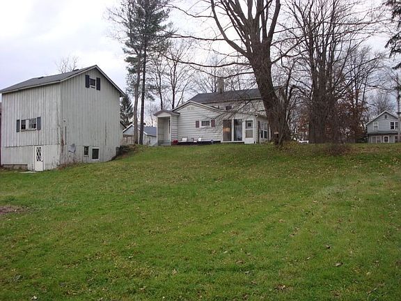 2nd image of 2848 Liberty St