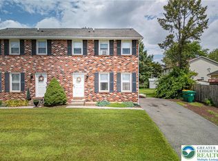 5 Rosemont Ct, Easton, PA 18045