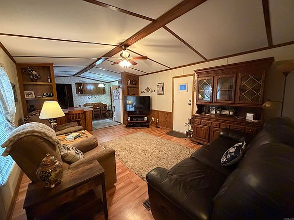 5th image of 42 Lake Forest Estate Rd