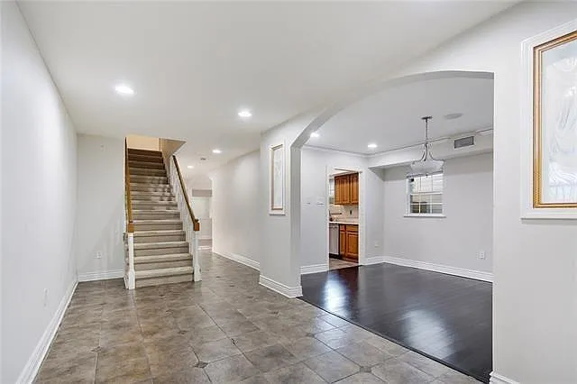 3 bed, 2.5 bath, 2800 sqft, $2,500 — Photo 4