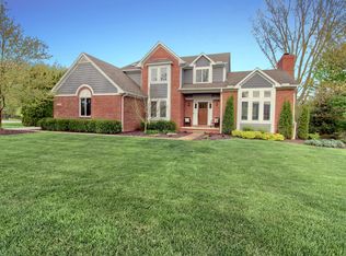 9457 Daleview Dr, South Lyon, MI