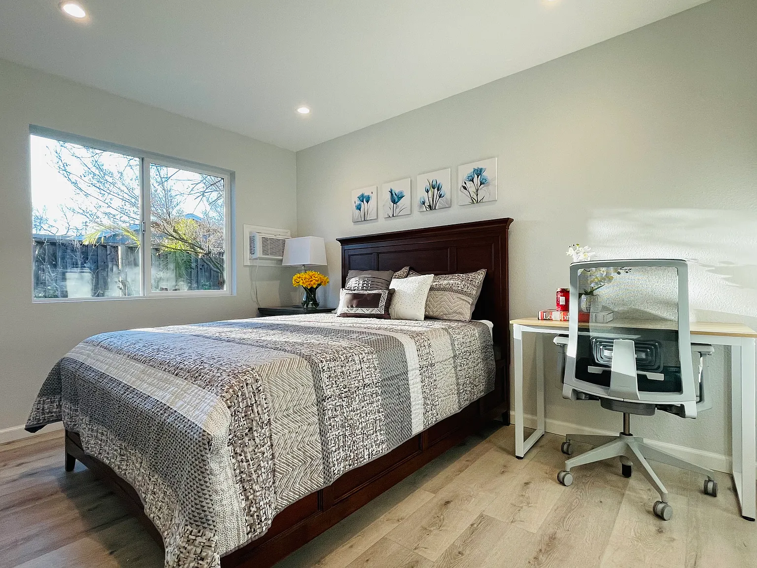 5575 Playa Del Rey — Photo 1