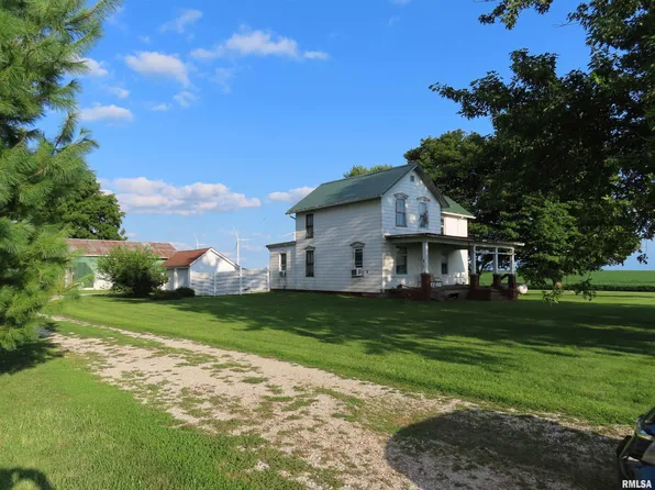 752 E 1080th St, Woodhull, IL 61490