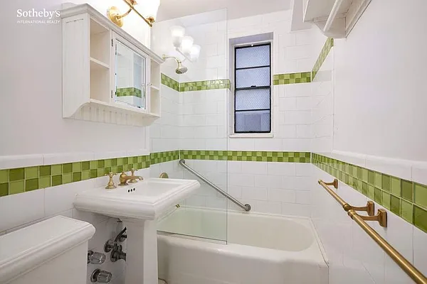 Sold by Sotheby's International Realty | media 12