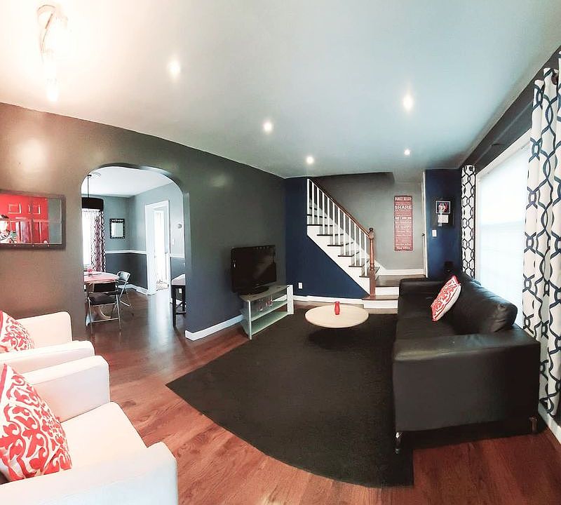 1st image of 322 Beacon Pl