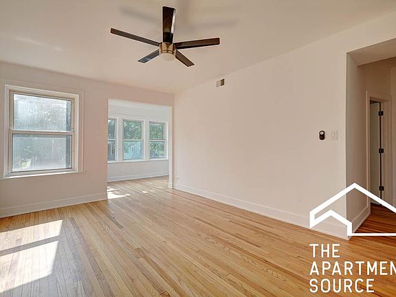 5th image of 2543 N Lawndale Ave #1