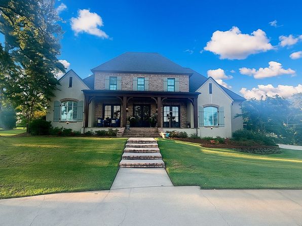 440 Johnstone Dr