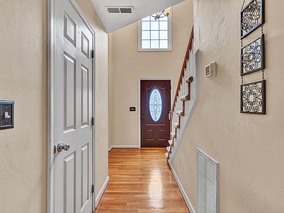 5th image of 1803 Ashbury Dr