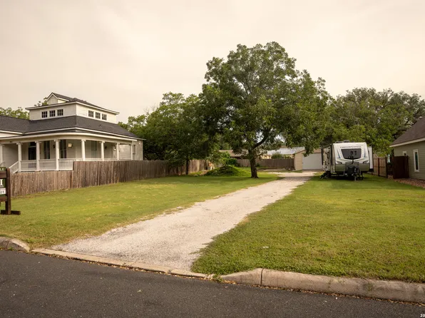 410 E Bandera LOT 10, Boerne, TX 78006