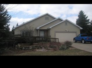 1320 Stratford Ct, Middleton, WI 53562