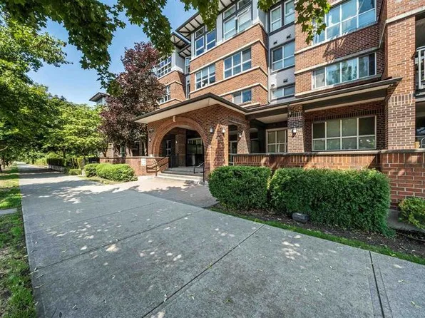18755 68th Ave #306, Surrey, BC V4N 0Z9
