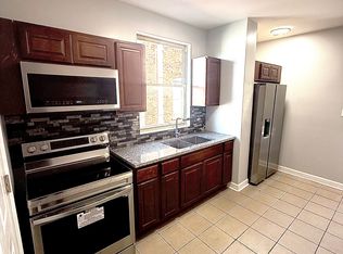 7204 S Cornell Ave #1, Chicago, IL 60649