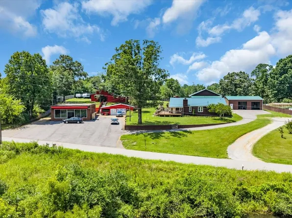 1278 Spencer Mill Rd, Burns, TN 37029