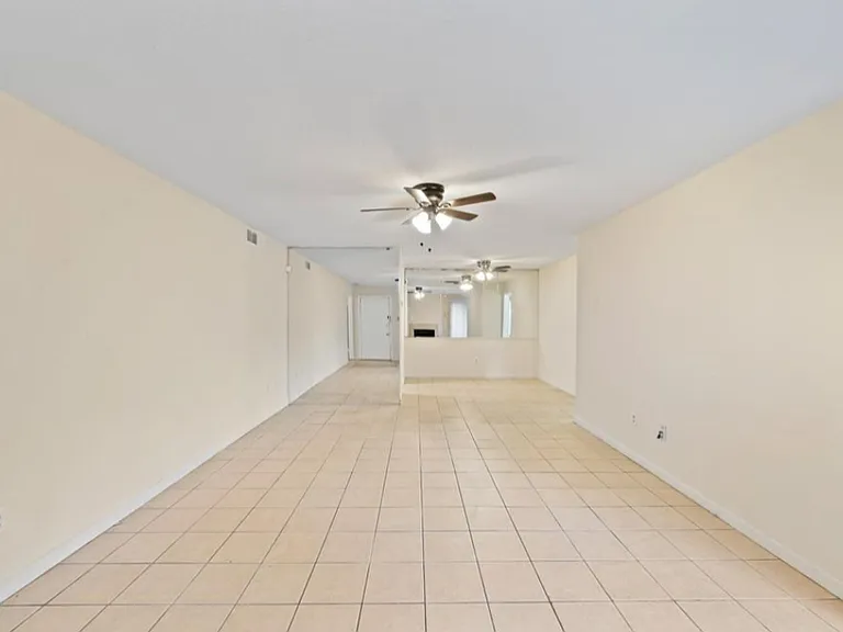 9797 Leawood Blvd #203 — Photo 3