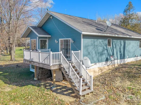 7011 G.75 Ln, Escanaba, MI 49829