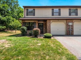 50 Woodfern St, Edison, NJ 08820