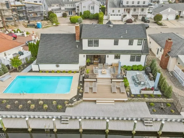 1877 Northwest Dr, Point Pleasant Boro, NJ 08742