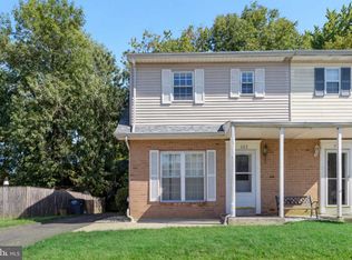 622 E Wiltshire Dr, Wallingford, PA 19086