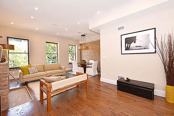 Sold by Realty Collective | media 14