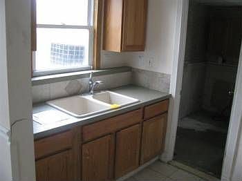 2nd image of 1569 Leblanc St