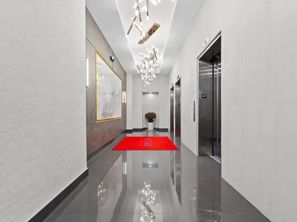 38-20 Parsons Boulevard image 18 of 19