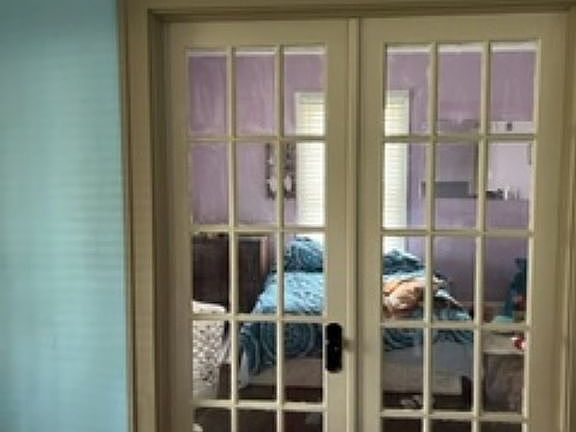 double doors to #1 bed