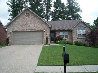 4230 Silver Glade Trl, Sellersburg, IN 47172