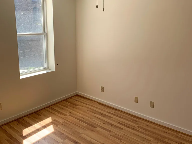 40 S Front St #5 — Photo 7
