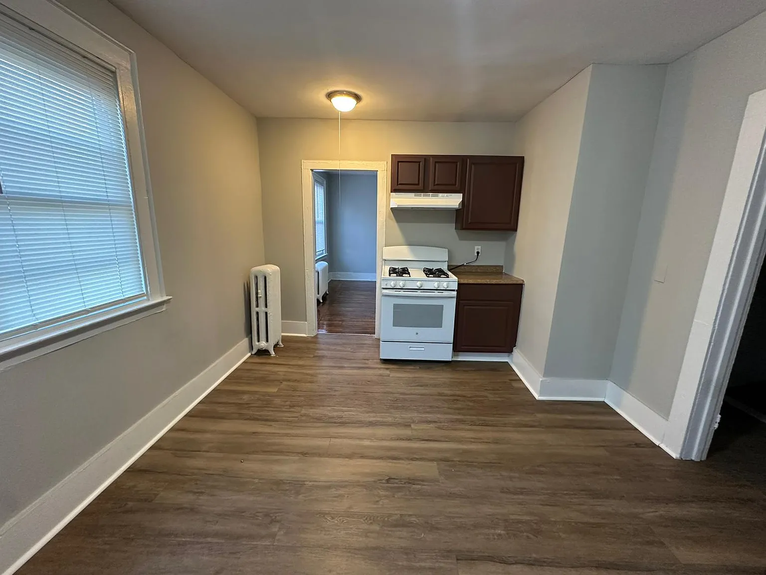 3 bed, 1152 sqft, $1,725 — Photo 3