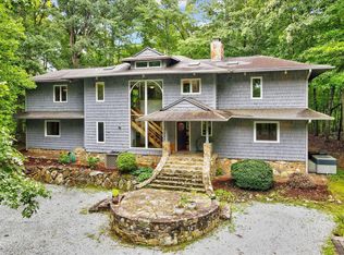 3801 Moonlight Dr, Chapel Hill, NC 27516