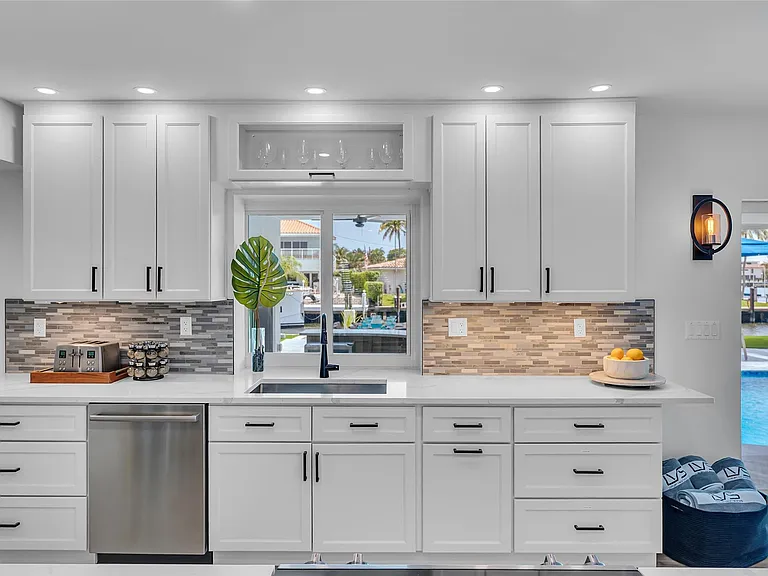 3108 NE 42nd Ct — Photo 30